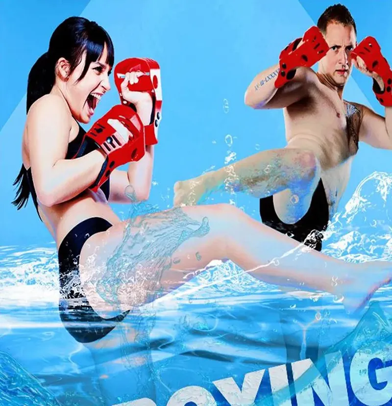 Pratique de l’aquaboxing pour se défouler et réduire le stress grâce aux bienfaits de l’eau.